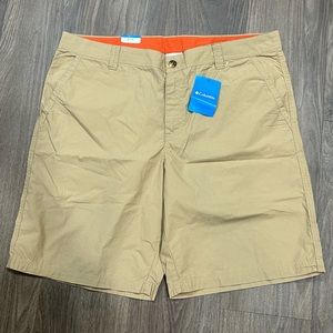 Men’s Columbia Shorts NWT Size 38